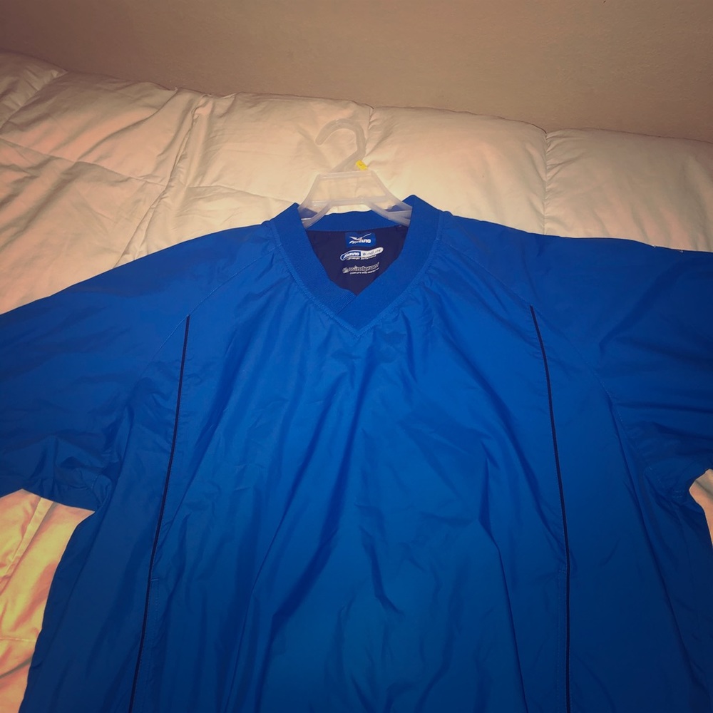 Mizuno windbreaker